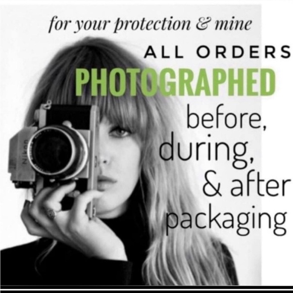 NWT Pair Bella Lux Bath Towels Geometric Flower Gray Taupe White Blue RN 138834 - Picture 9 of 9